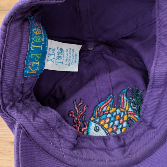 Purple Embroidered Rainbow Fish Aquarium Hat - Picture 2 of 3